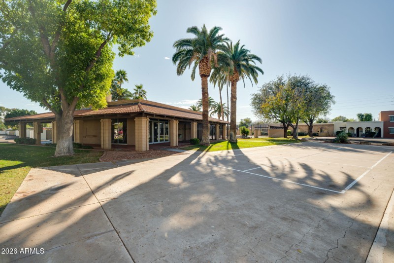 55-web-or-mls-Exterior-31