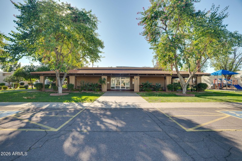 65-web-or-mls-Exterior-41