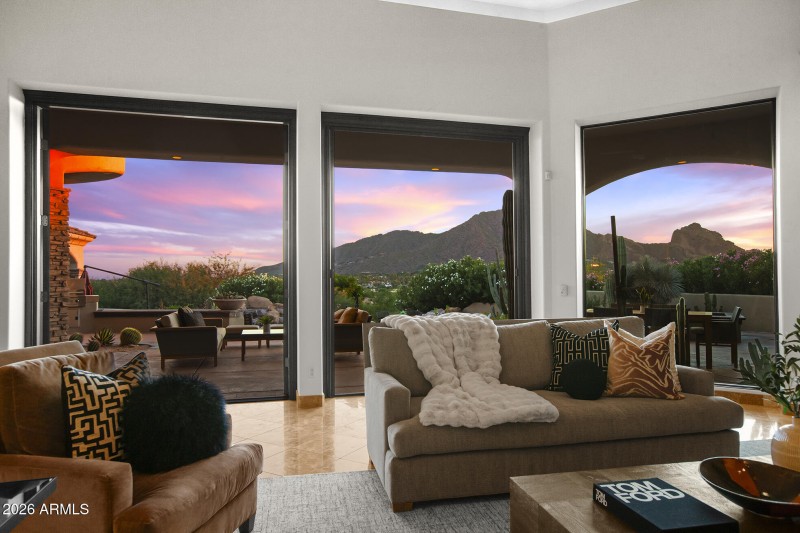 Great room view of Camelback