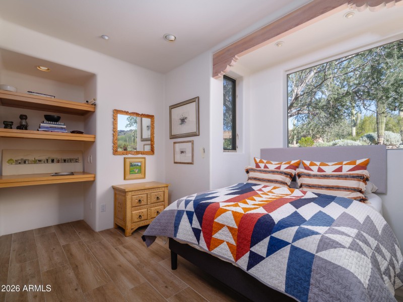 5943_E_CarefreeMountainDr_Images-40