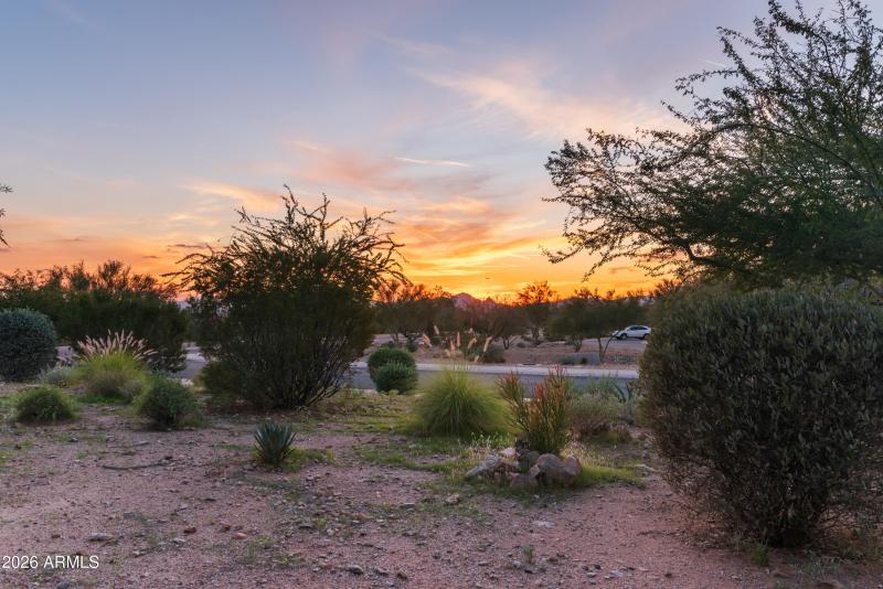 Sunsets & Mtn Views!