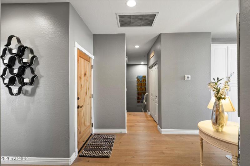 Foyer & Hallway