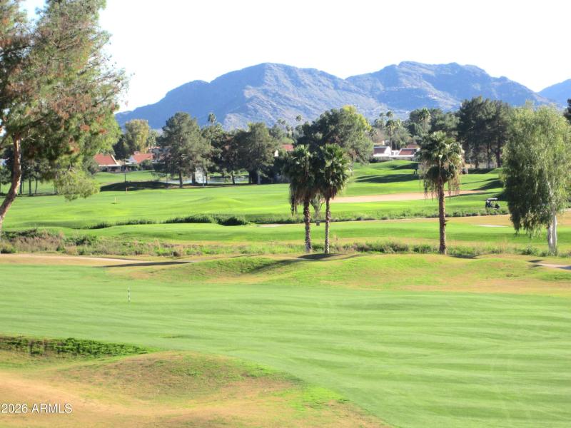 10 423 LARGE BALCONY VIEW