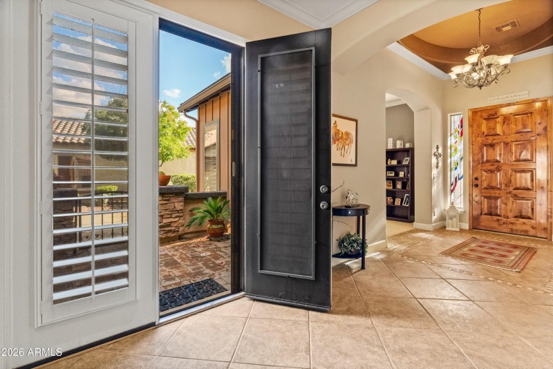 20894 W Lost Creek Dr-10