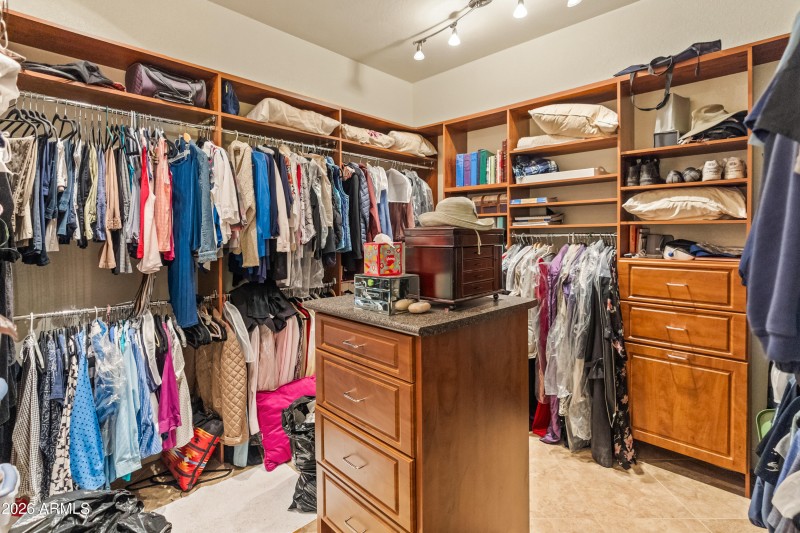 20894 W Lost Creek Dr-36