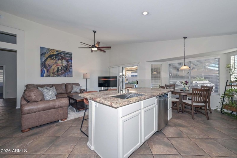 Kitchen-Breakfast Room