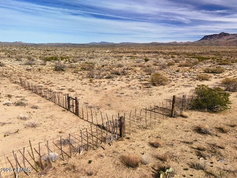 11) 66705-6961ac192bdc9