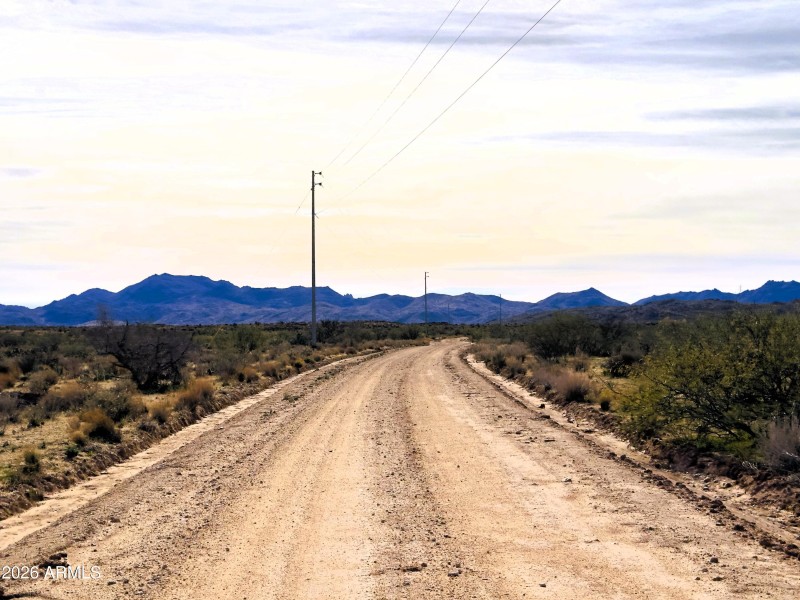 15) 66705-6961ac1c321d2