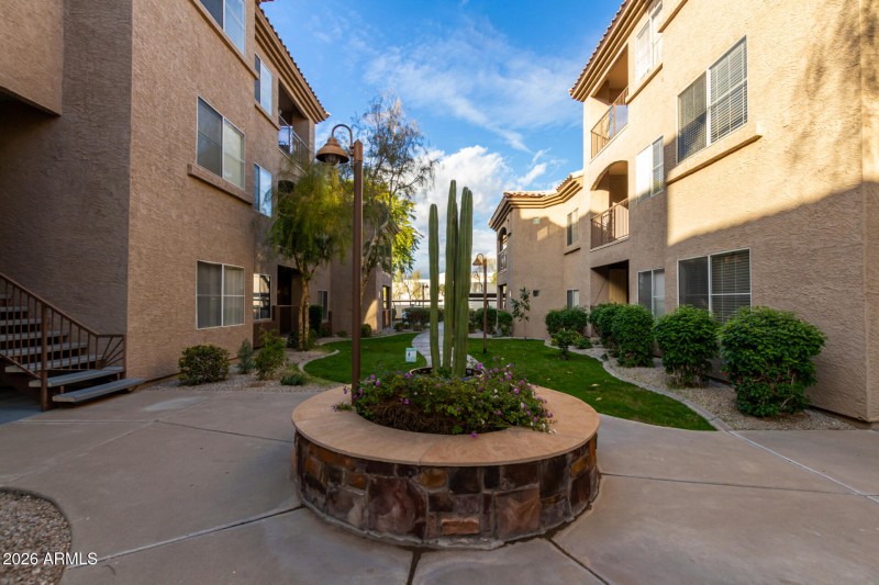 39 Fountain Hills