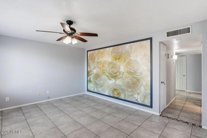 4-web-or-mls-839 W Kerry Ln Phoenix, AZ