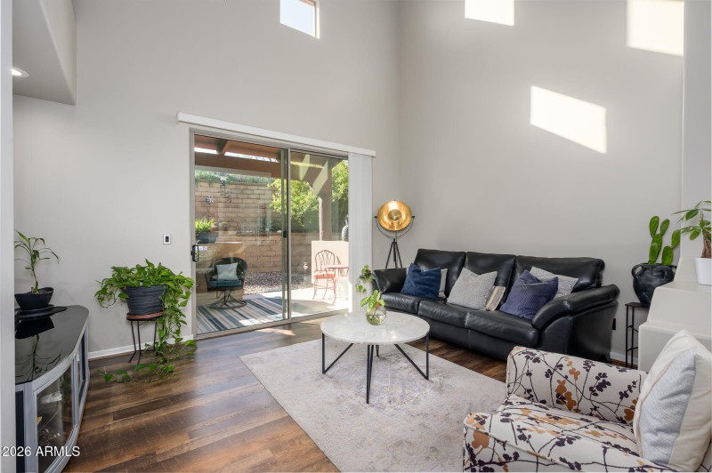 3-web-or-mls-FountainHillsBlvd705-11