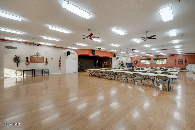 2101 S Meridian Rd-9