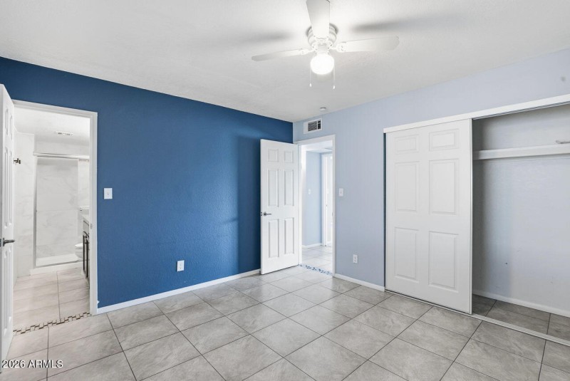 28-web-or-mls-839 W Kerry Ln Phoenix, AZ