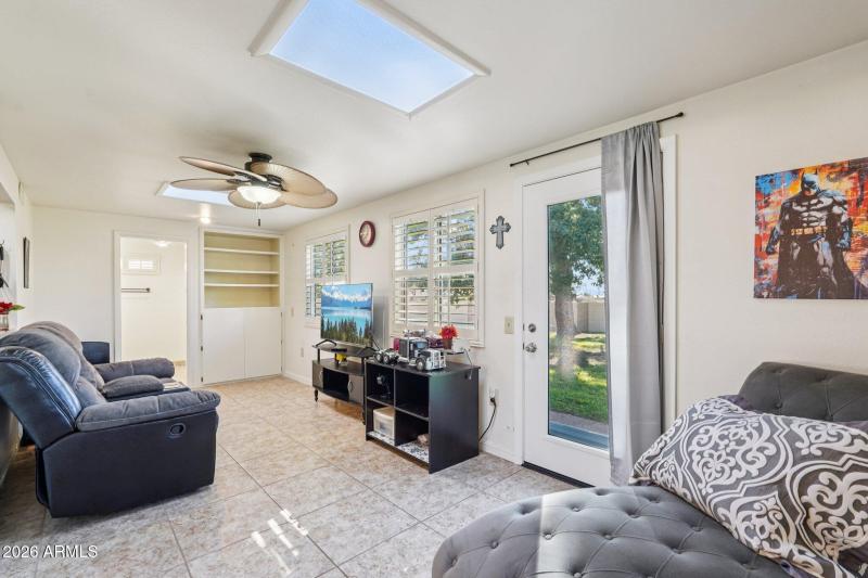 12-web-or-mls-W Tonada Dr-S1001-012