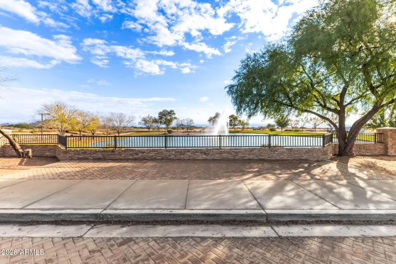 02 - Desert Horizons