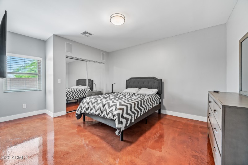 ocupix-16030N43S-DLX-19 - 2nd Bedrm