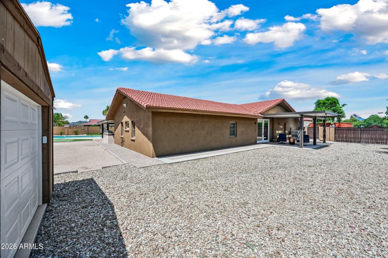 ocupix-16030N43S-DLX-46 - Detached Garag