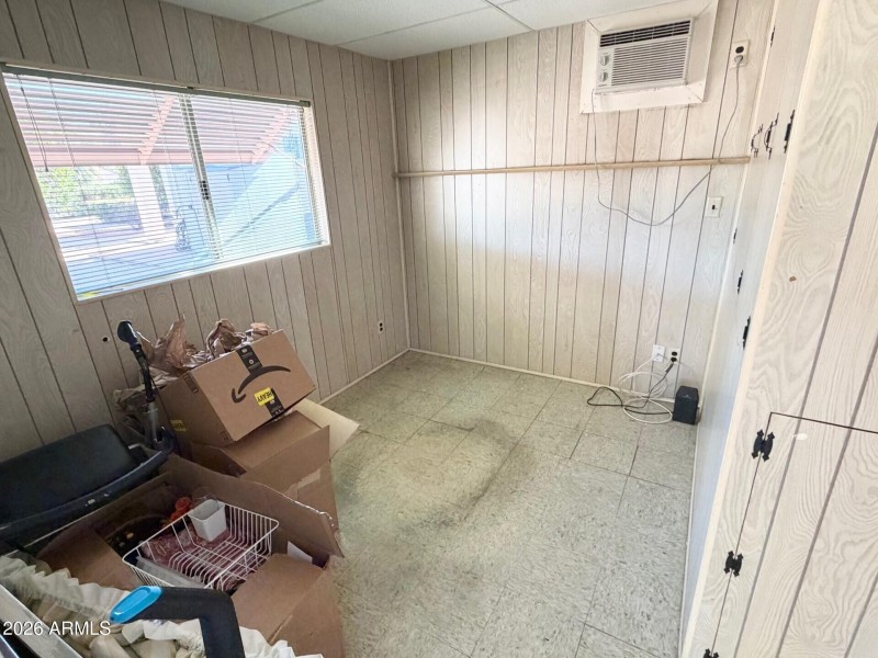 Office Space / AZ Room