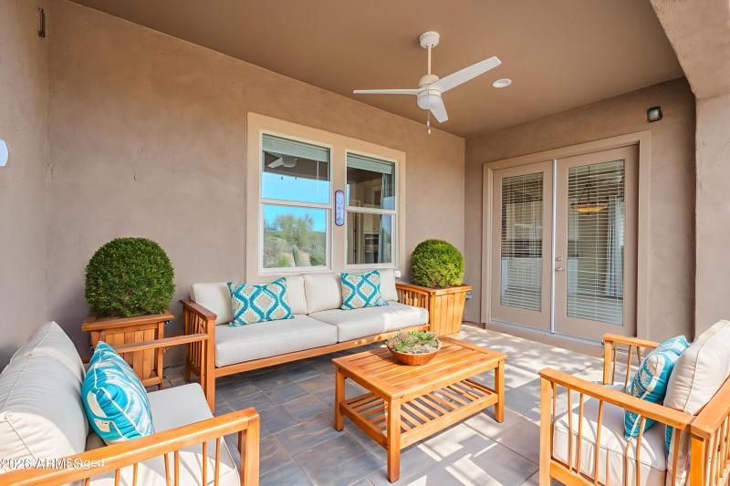 DSC08836-HDR_Patio_2_VS