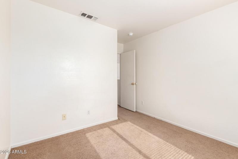 Bedroom 3-3