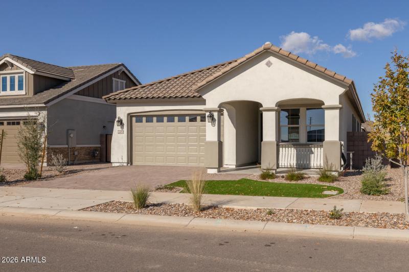 3)FRONT OF HOME