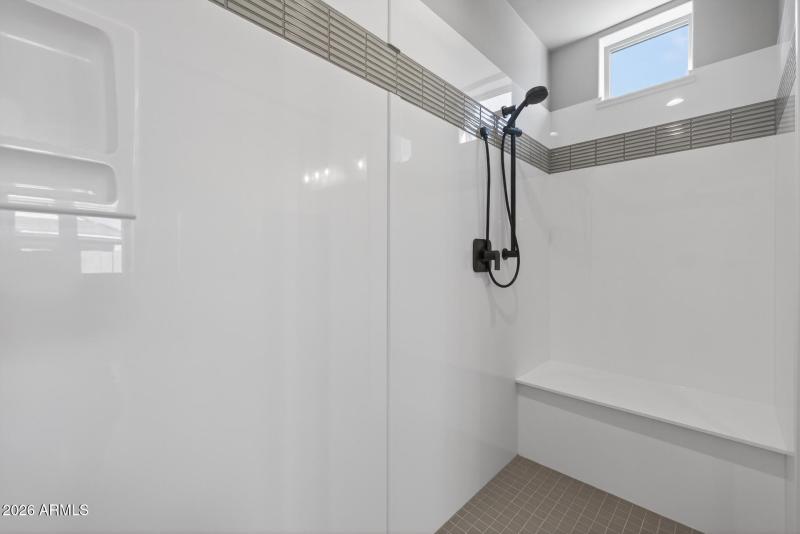 24)PRIMARY BATH