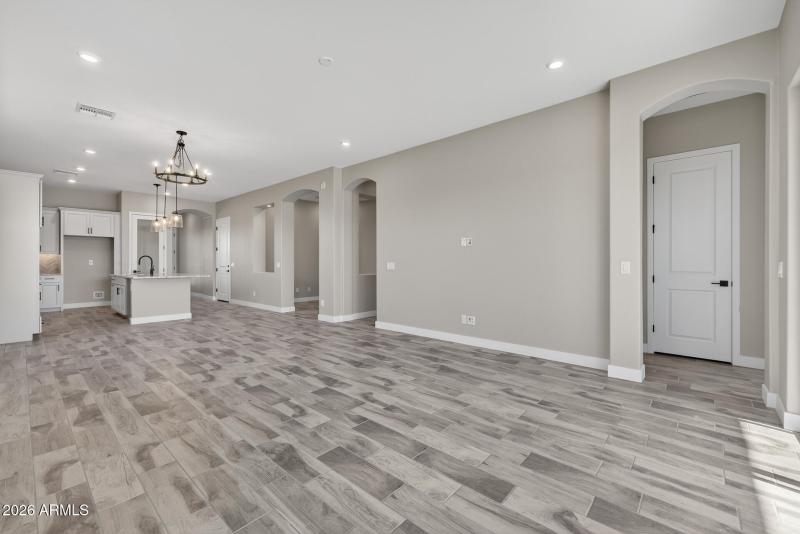 5)GREAT ROOM