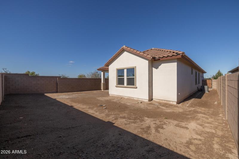 38)BACK OF HOME
