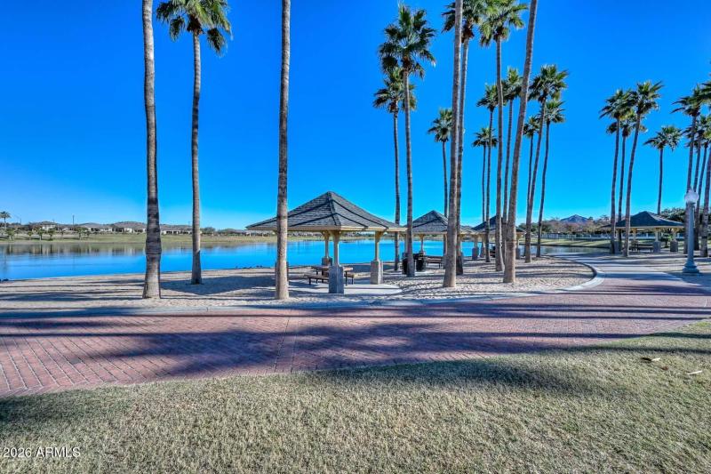 Estrella South Lake Park-Ramadas