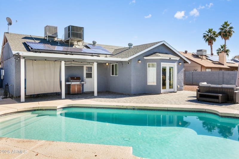 Refreshing Backyard Pool