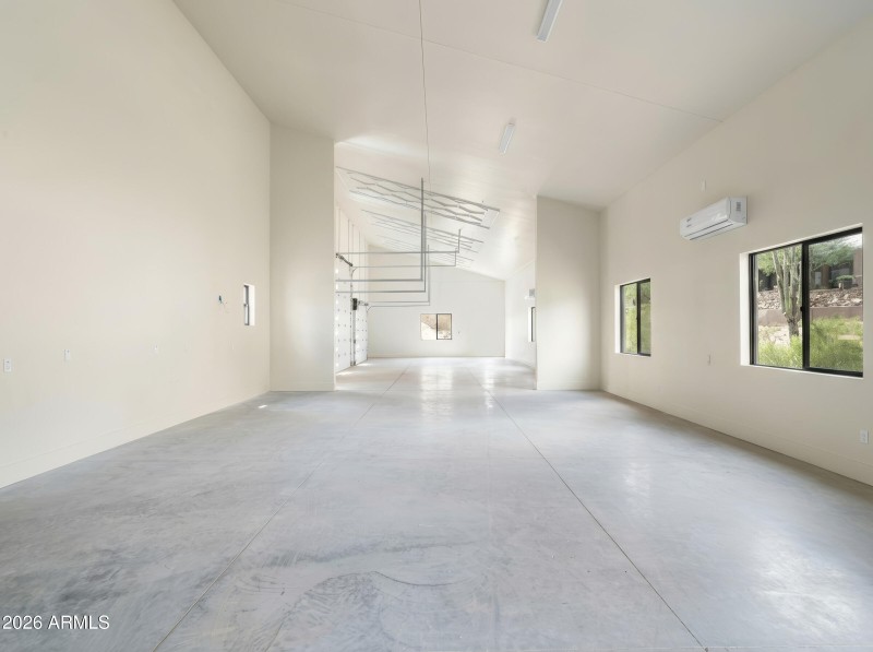 Shop or office space in detached garage