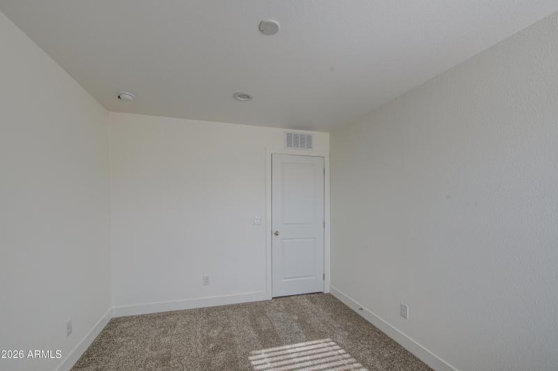 Bedroom 2-pic 2