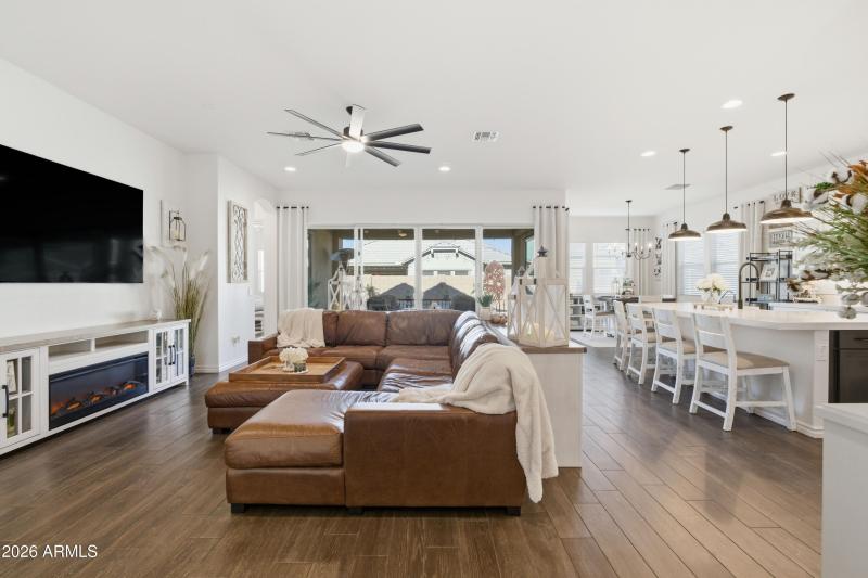 3a family room