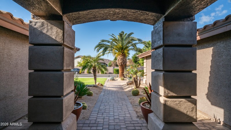 2540 W Tulsa St Exterior Photos-23