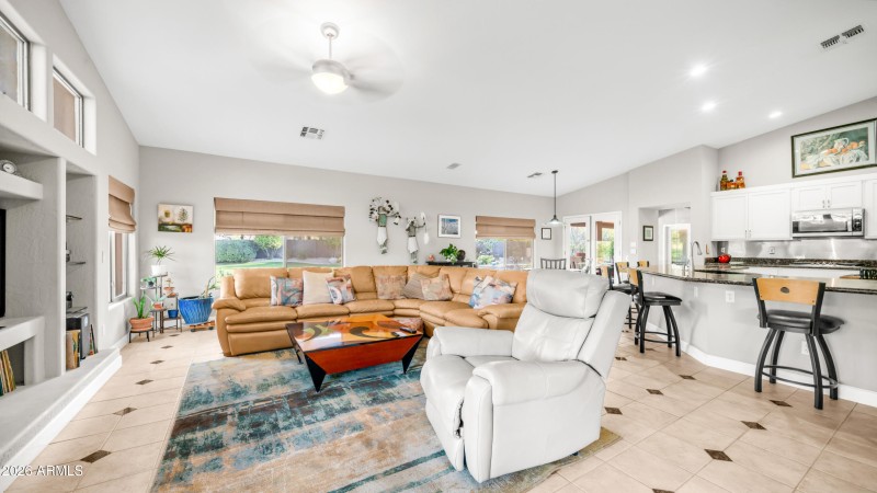 2540 W Tulsa St (17)