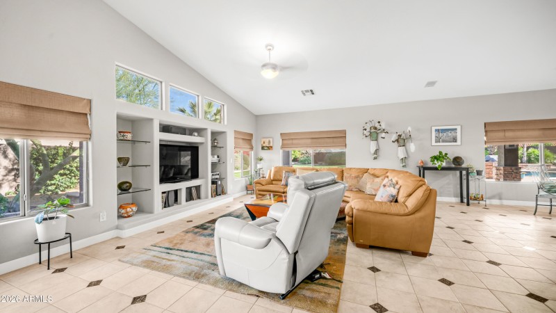 2540 W Tulsa St (18)