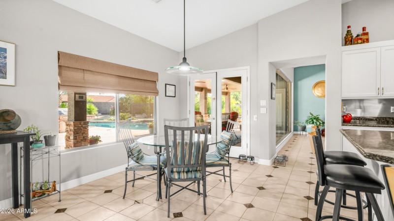 2540 W Tulsa St (21)