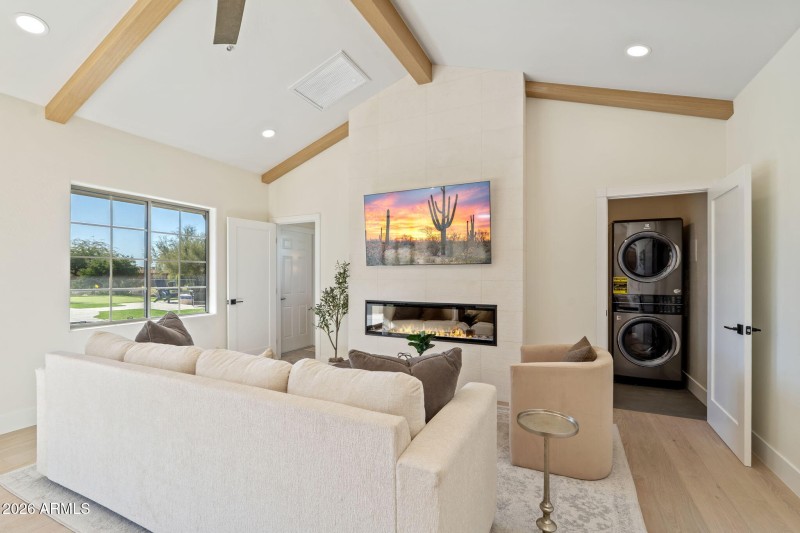 136-web-or-mls-DSC_9225