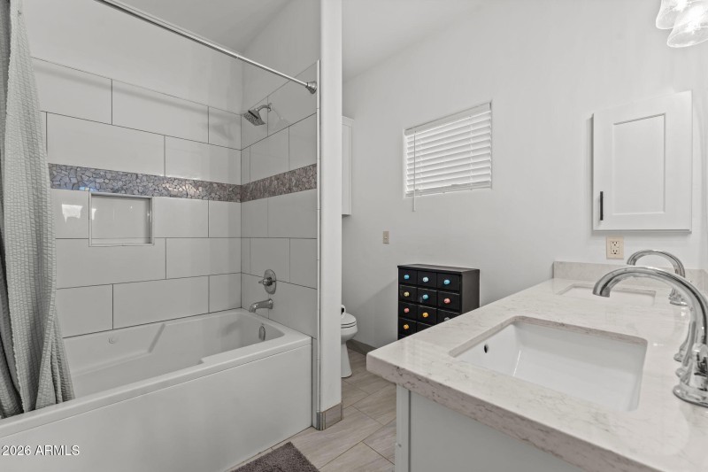 19-web-or-mls-DSC09576