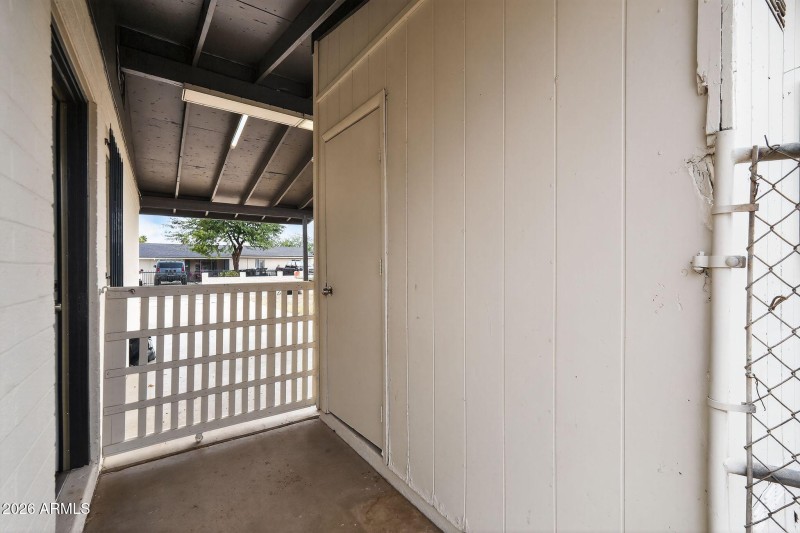 04_4127_N_74th_Ave_Phoenix_AZ_85033-Exte