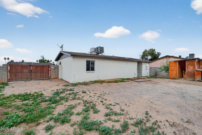 02_4127_N_74th_Ave_Phoenix_AZ_85033-Exte