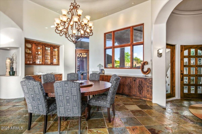 16-Dining Room