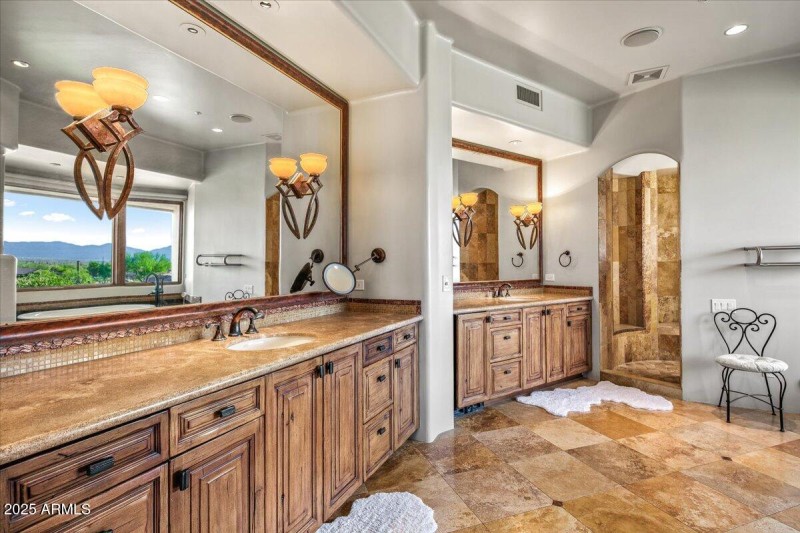37-Primary Bath ~ Vanities