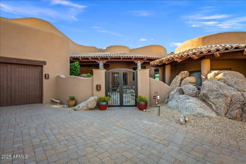 77-Front Of House