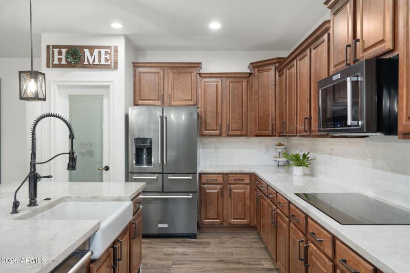 13-web-or-mls-DSC02379 copy