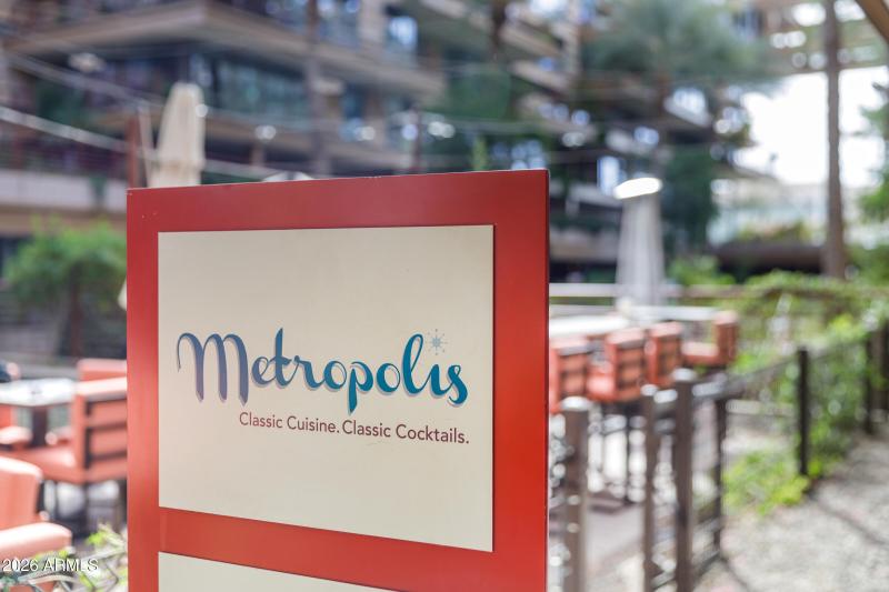 Full Service Restaurant