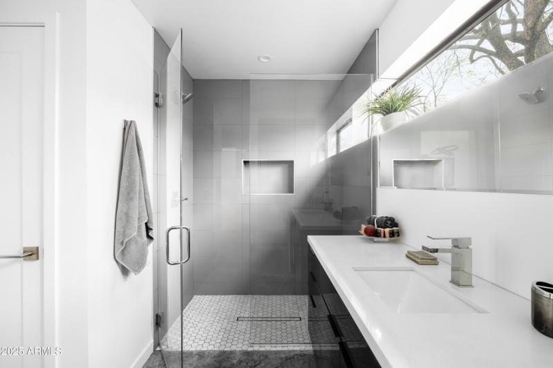 14025 N. 11th Pl.-24