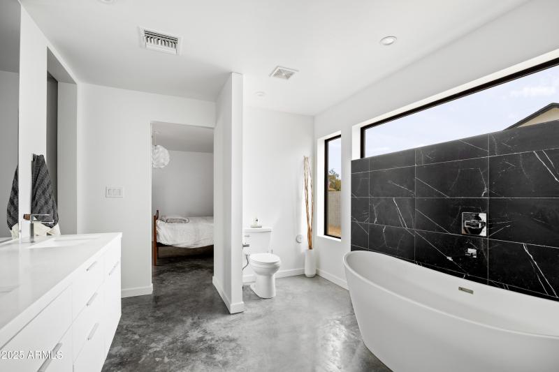 14025 N. 11th Pl.-17