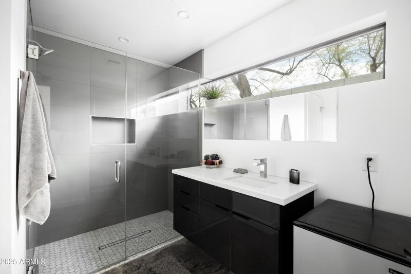 14025 N. 11th Pl.-23