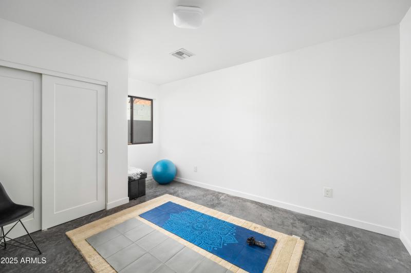 14025 N. 11th Pl.-25